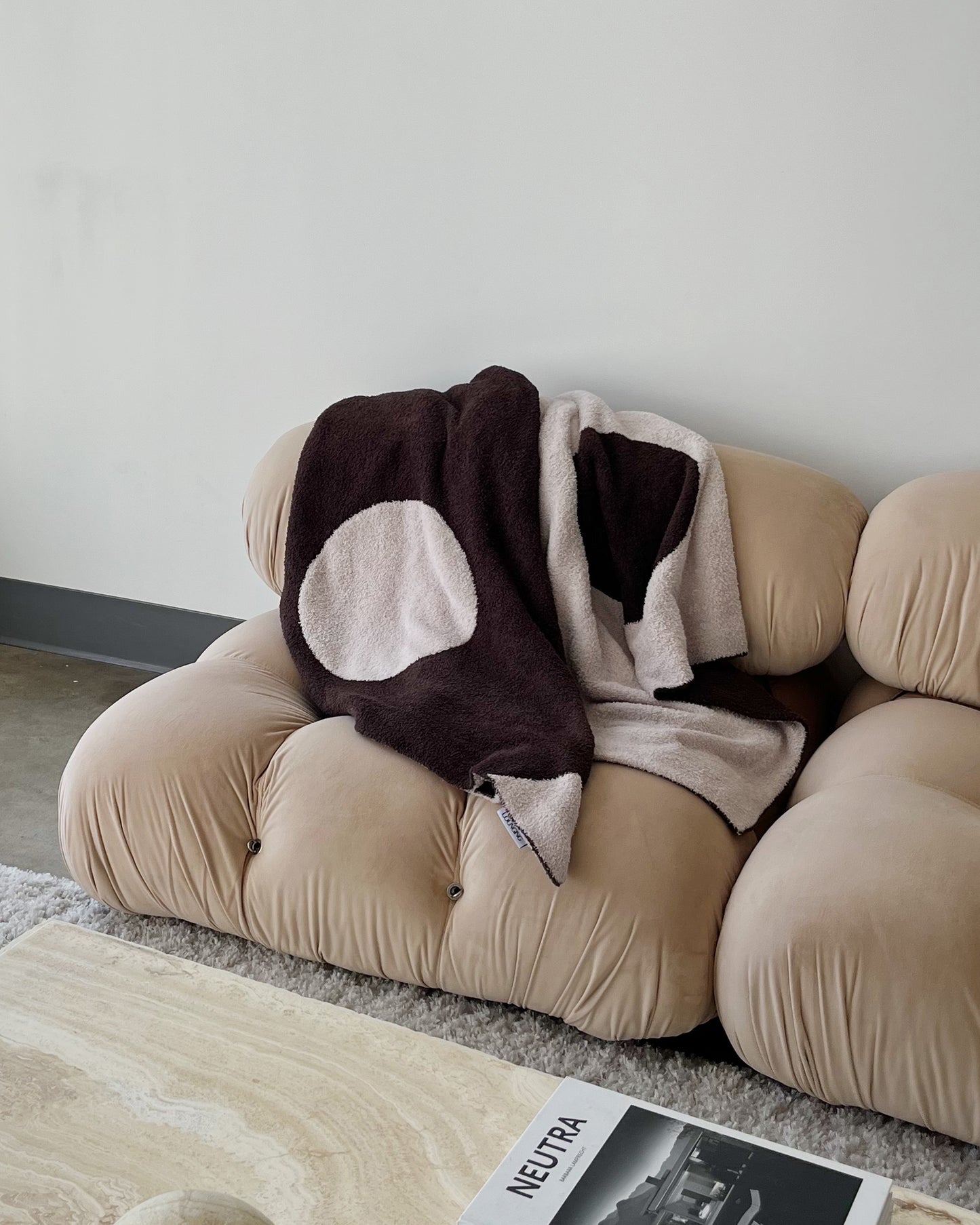 YIN & YANG BLANKET