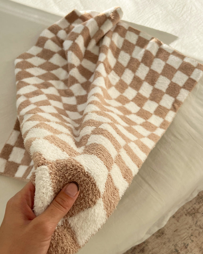 MINI WAVY CHECKER - SAND